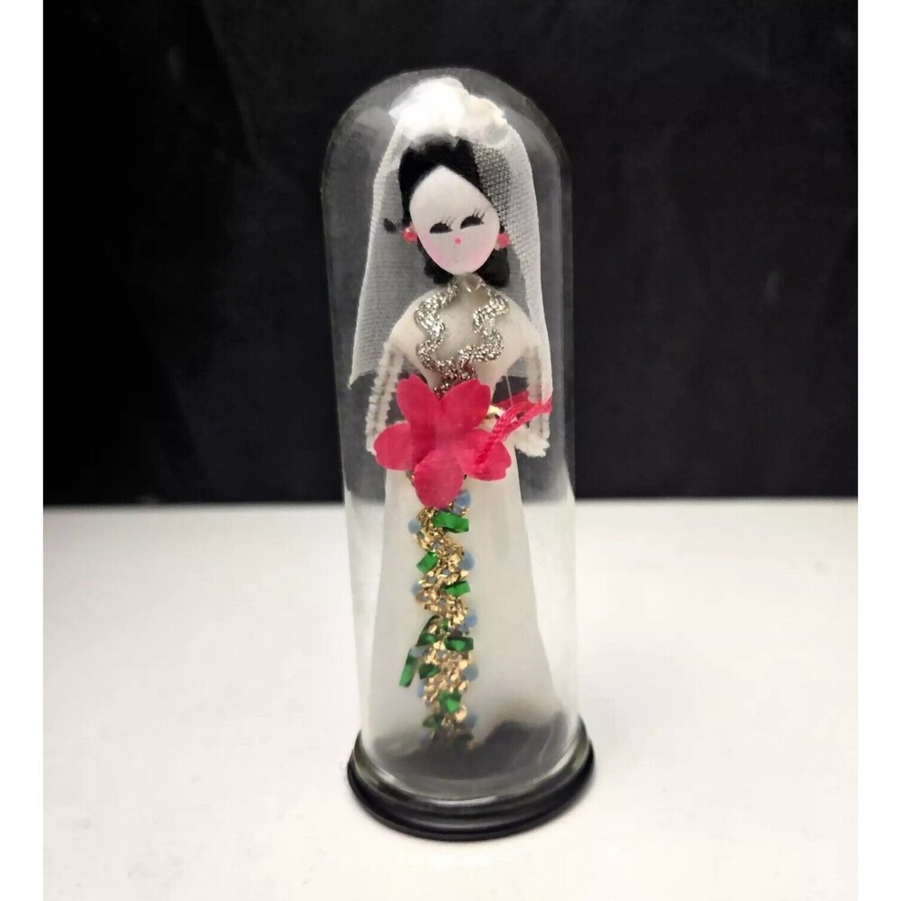 Vintage Miniature Geisha Bride Doll in Glass Dome Gown Veil Bouquet 4" Taiwan